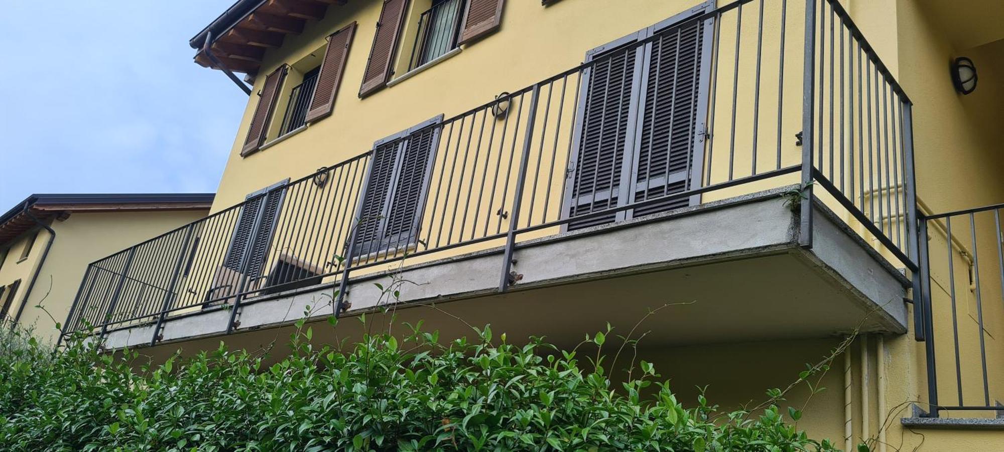Casa Mirella - Appartamento Zona Bellagio Magreglio Exterior foto